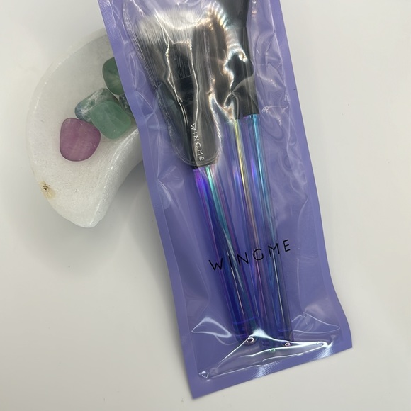 WINGME, set of 3 Makeup Brushes! - Picture 5 of 6